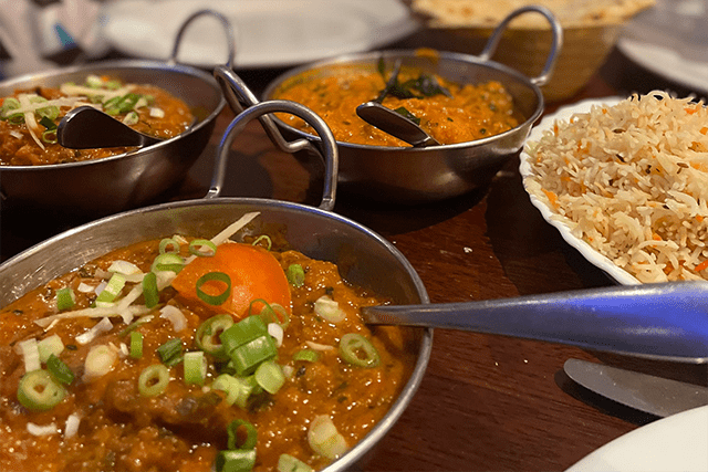 Fine Dining Indian Restaurant | Indian restaurant sitting | Indian Salad | Everest restaurant | Indian curry | Indian restaurant in edinburgh